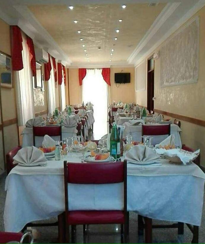 Hotel Pompei Fiuggi Buitenkant foto