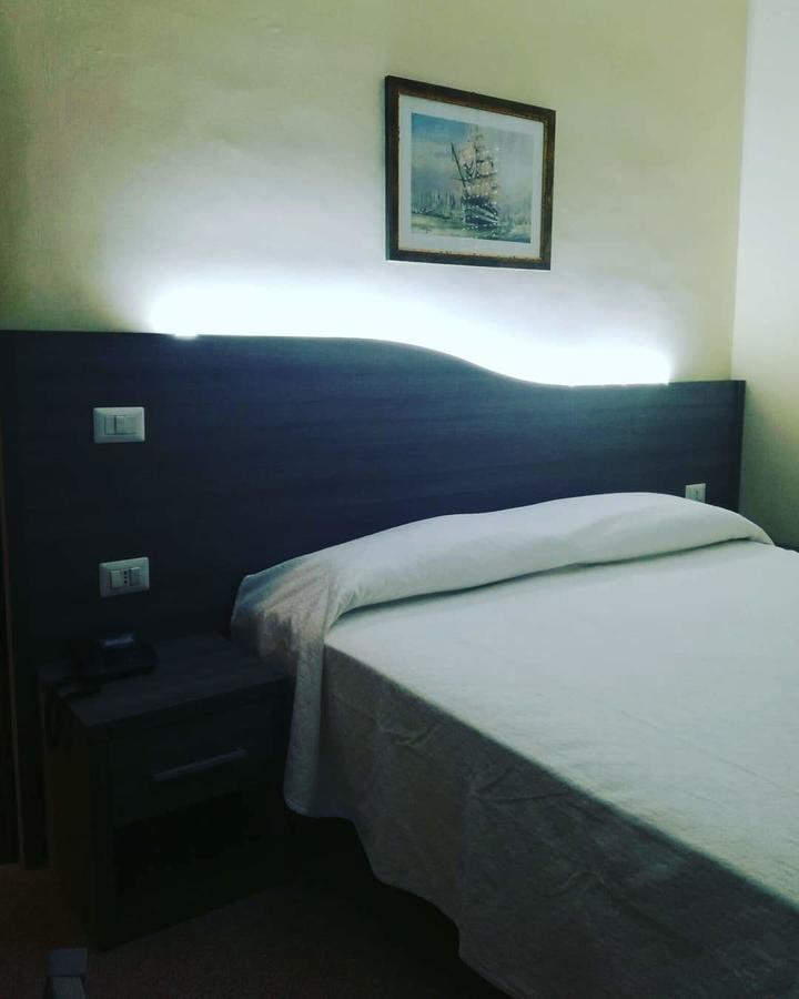 Hotel Pompei Fiuggi Buitenkant foto