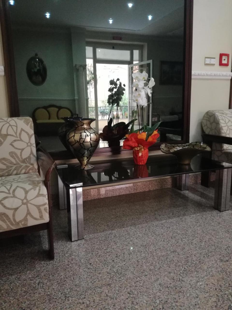 Hotel Pompei Fiuggi Buitenkant foto