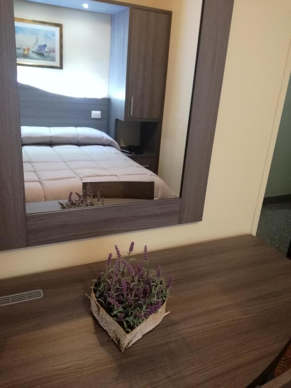Hotel Pompei Fiuggi Buitenkant foto